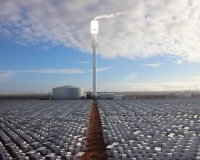 2016-06-08_Sundrop_Farms_Solar_tower_Flux_on_panels007