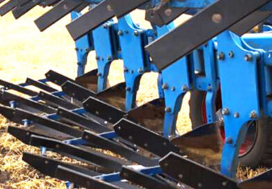 Відвали на плуг нового покоління: композит проти металу Відвали на плуг нового покоління: композит проти металу